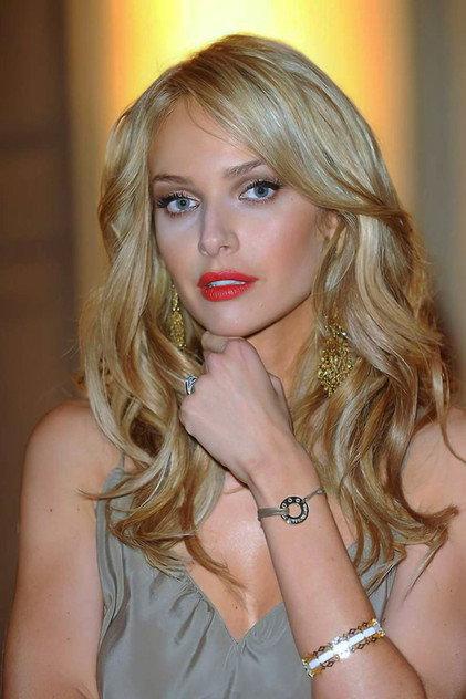 Magdalena Mielcarz - Actor Profile Photo