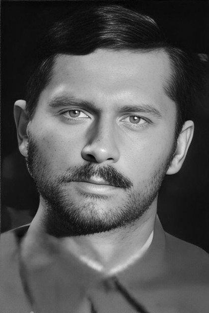 Arnold Pomazan - Actor Profile Photo