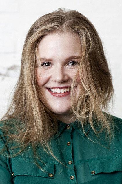 Stefanie Reinsperger - Actor Profile Photo