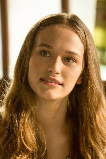 Zoe Graham - Actor Profile Photo