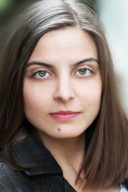 Mira Yonder - Actor Profile Photo