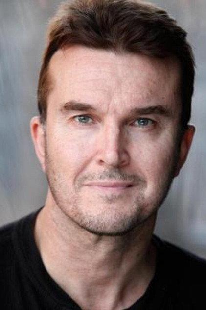 Tom Roberts - Actor Profile Photo