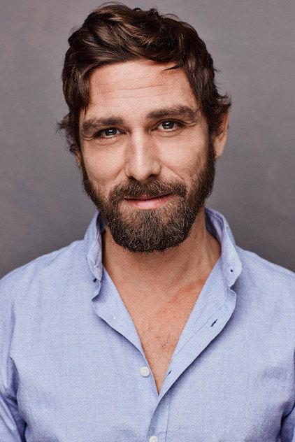 Daniel Muniz - Actor Profile Photo