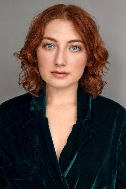 Nadia Zwecker - Actor Profile Photo