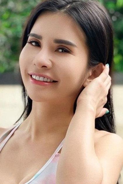 Maria Vania - Actor Profile Photo