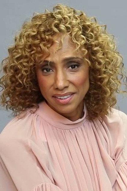Liza Cruzat - Actor Profile Photo