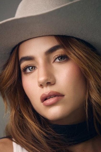 Ela Velden - Actor Profile Photo