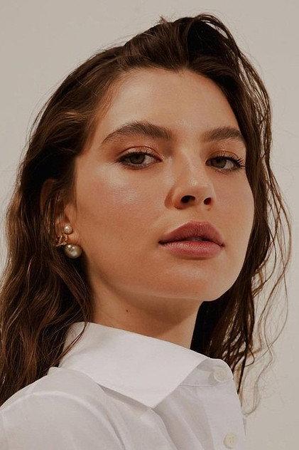Alanis Guillen - Actor Profile Photo