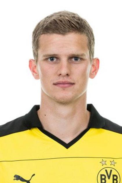 Sven Bender - Actor Profile Photo