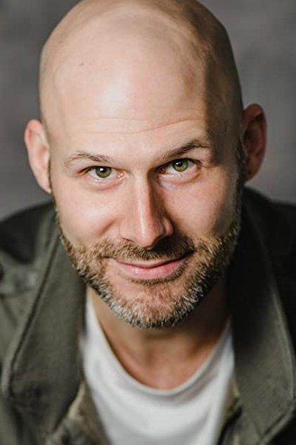 Kyle Strauts - Actor Profile Photo