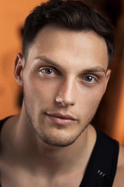Steven Van Tiflin - Actor Profile Photo