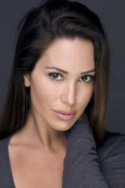 Ayse Tezel - Actor Profile Photo