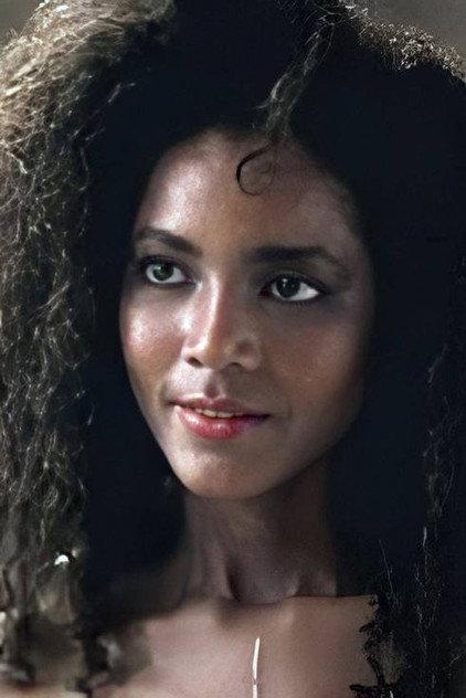 Mowava Pryor - Actor Profile Photo