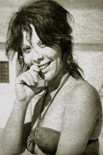 Olívia Pineschi - Actor Profile Photo
