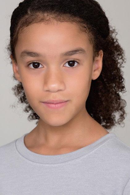 Ari Elizabeth Johnson - Actor Profile Photo
