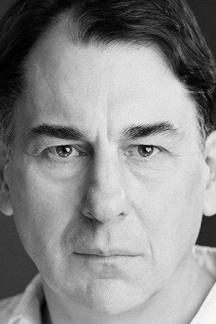 Simon Coury - Actor Profile Photo