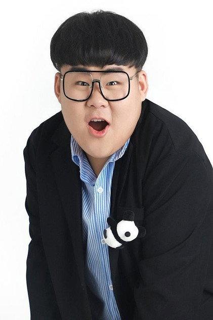 Kang Qixuan - Actor Profile Photo