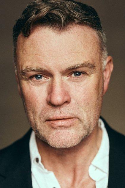 Julian Lewis Jones - Actor Profile Photo