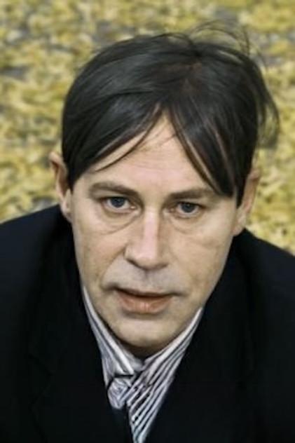 Hugues Quester - Actor Profile Photo