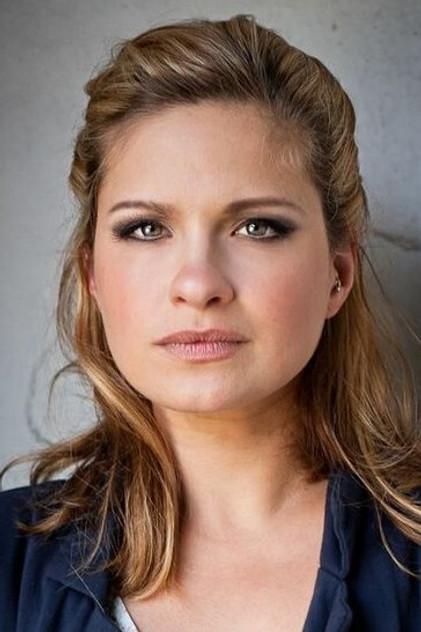 Josephine Schmidt - Actor Profile Photo