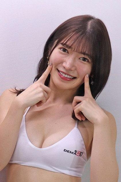 Ruu Totsuka - Actor Profile Photo