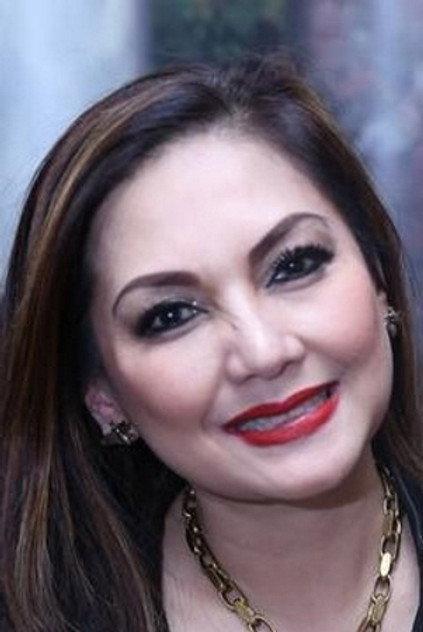 Nia Daniati - Actor Profile Photo