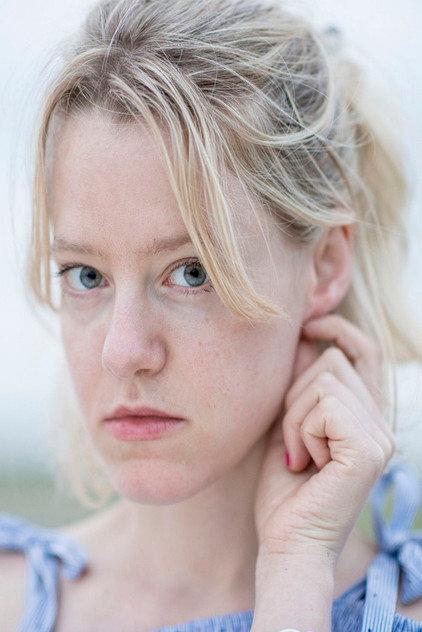 Julia Zange - Actor Profile Photo