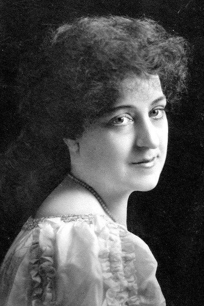 Alberta Gallatin - Actor Profile Photo