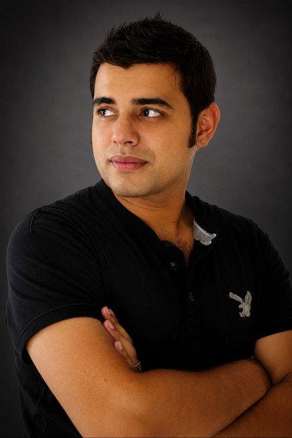 Óscar López - Actor Profile Photo