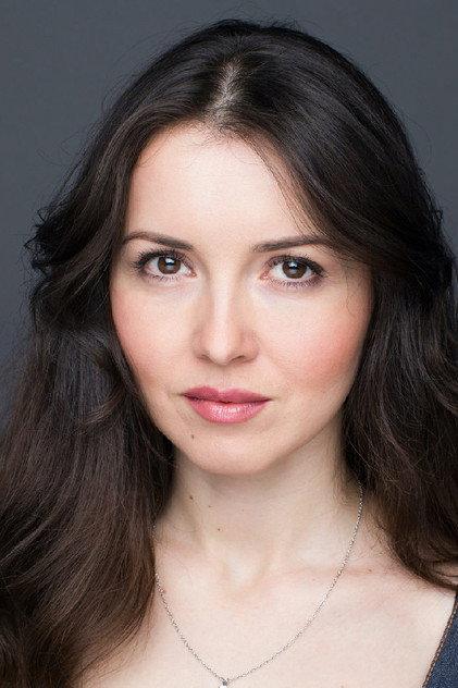 Alesa Kacher - Actor Profile Photo