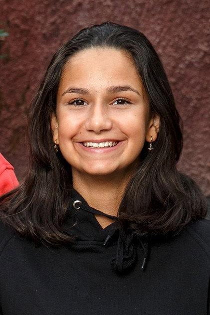 Julia Pirzadeh - Actor Profile Photo