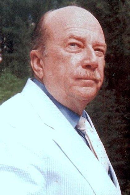 Macon McCalman - Actor Profile Photo