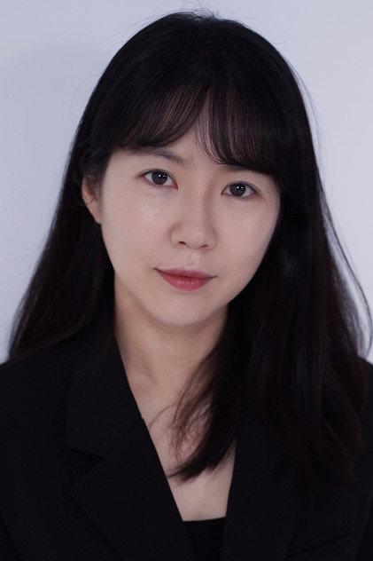 Lee Si-young - Actor Profile Photo