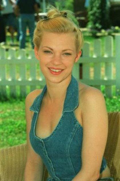 Theresa Hübchen - Actor Profile Photo