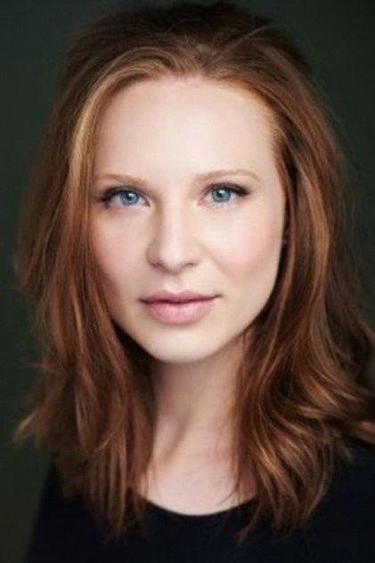 Cate Wolfe - Actor Profile Photo