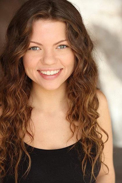 Micavrie Amaia - Actor Profile Photo