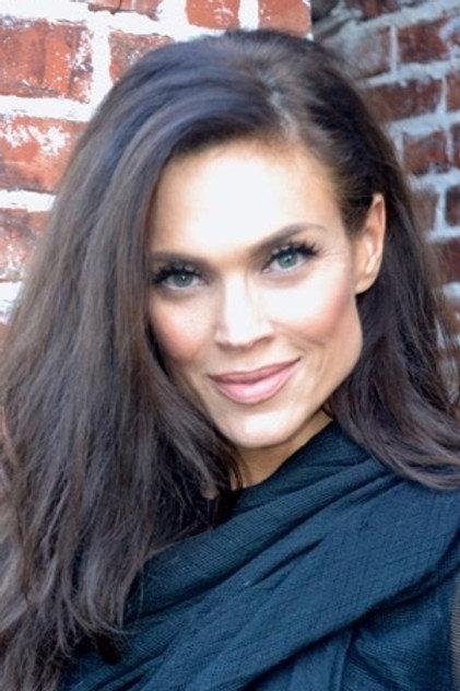 Amy Miller - Actor Profile Photo