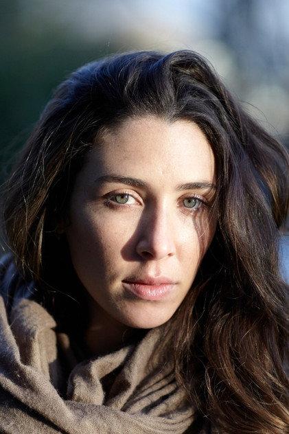 Coral Amiga - Actor Profile Photo