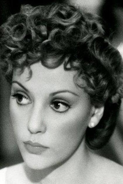 Anne Létourneau - Actor Profile Photo