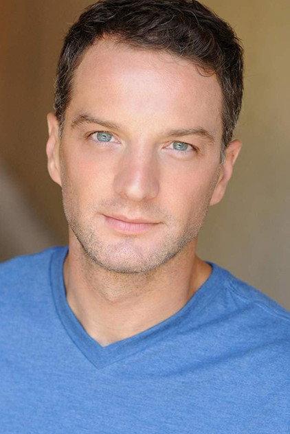 Euan Morton - Actor Profile Photo