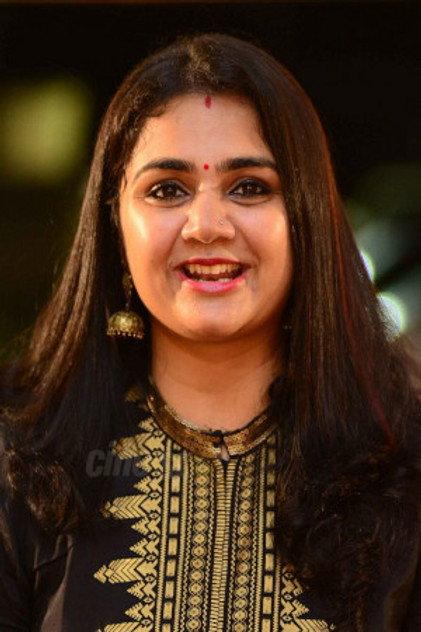 Suja Karthika - Actor Profile Photo