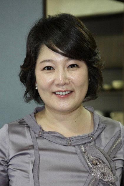 Lee Geum-hee - Actor Profile Photo
