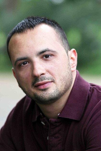 Simone Crisari - Actor Profile Photo