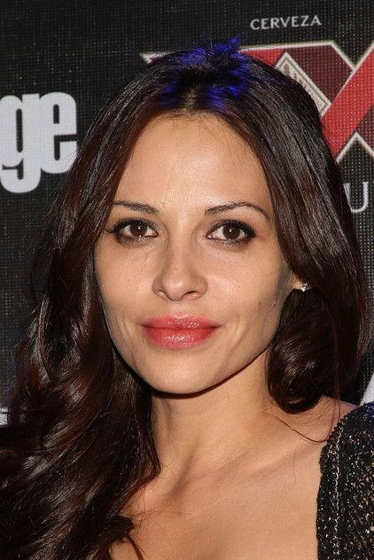 Elizabeth Cervantes - Actor Profile Photo