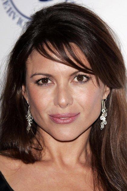 Kari Wührer - Actor Profile Photo