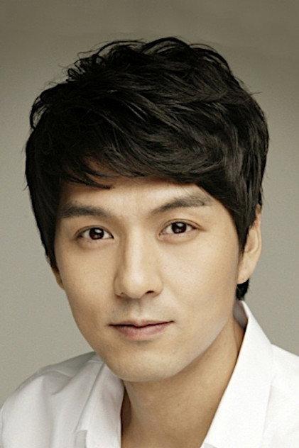 Lee Pil-mo - Actor Profile Photo
