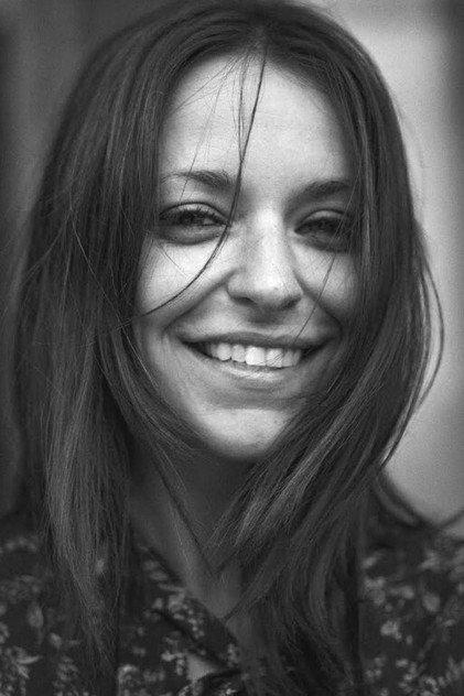 Isabelle Guérard - Actor Profile Photo