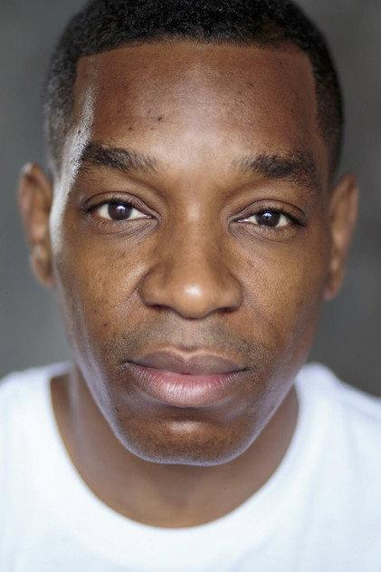Syrus Lowe - Actor Profile Photo