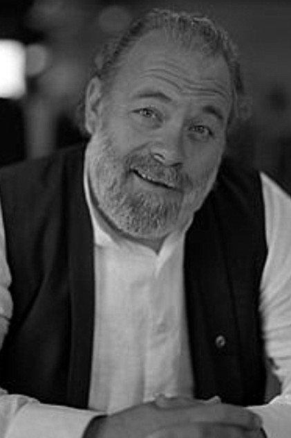 O'Neal Compton - Actor Profile Photo