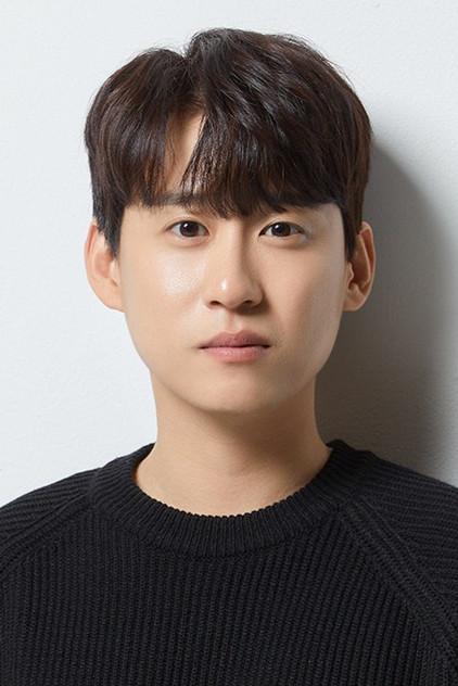 Lee Yo-seob - Actor Profile Photo